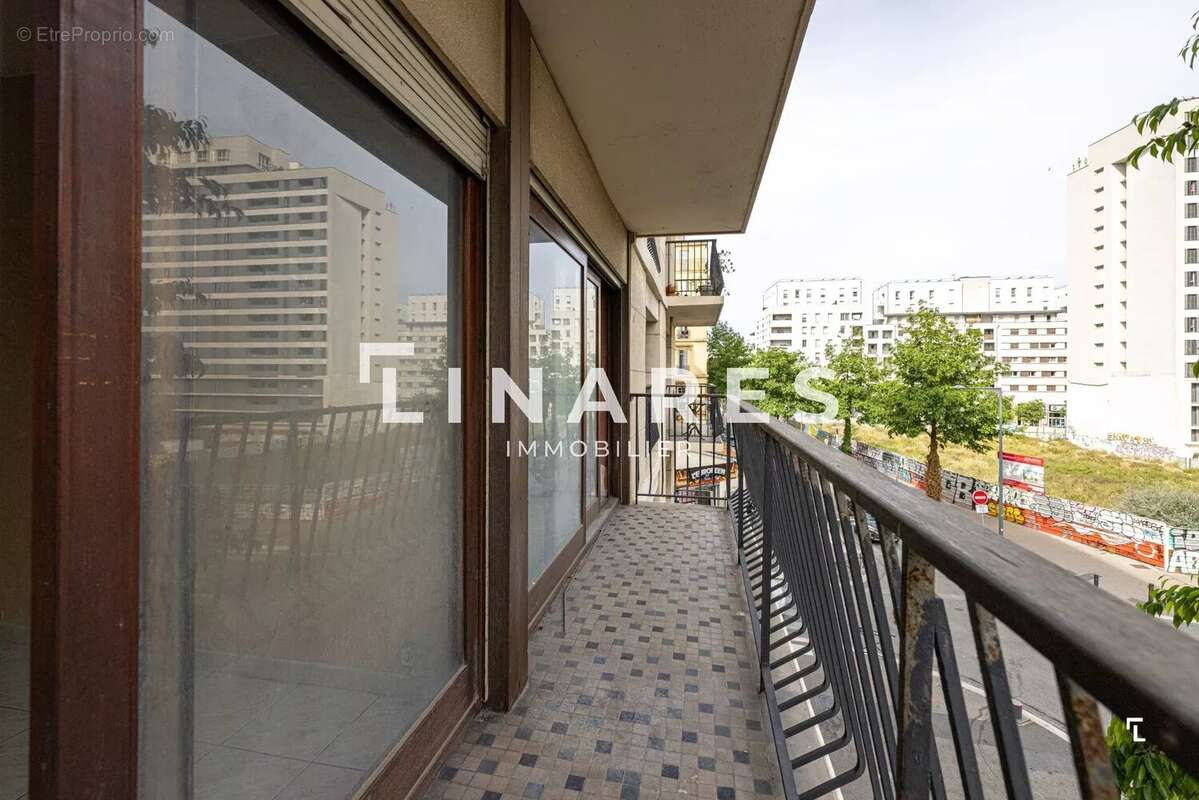 Appartement à MARSEILLE-3E