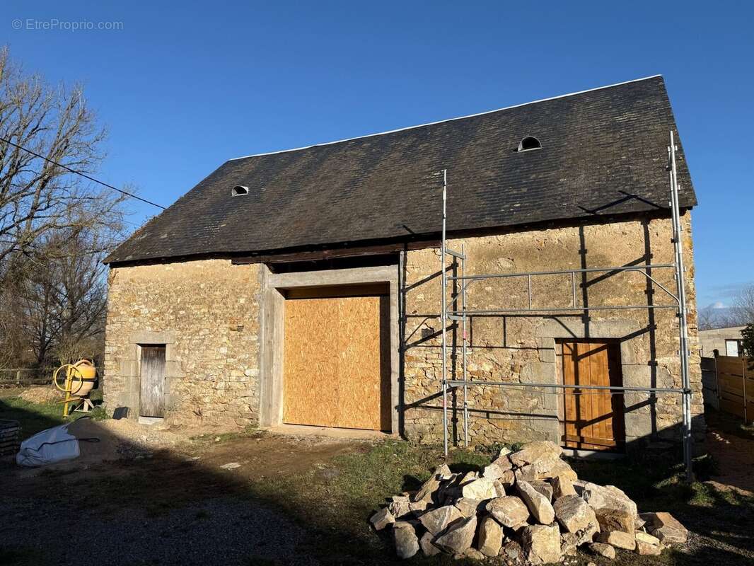 Maison à Sazeray  - photo 6