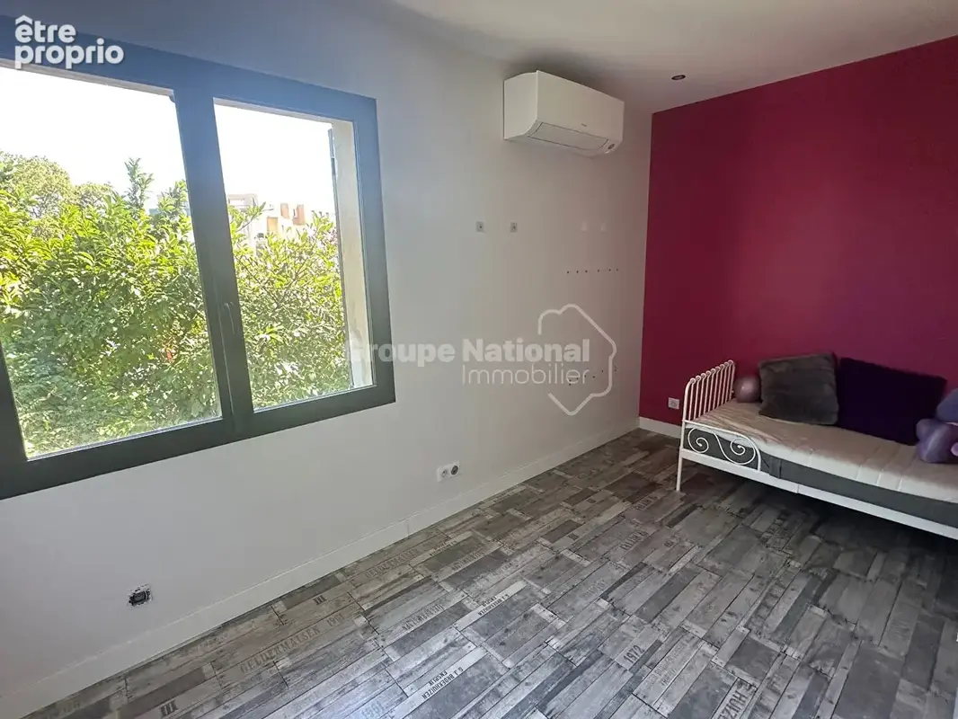 A vendre Arles villa 6 pièces - photo 7