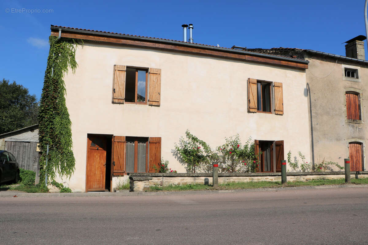 Maison à BREUVANNES-EN-BASSIGNY