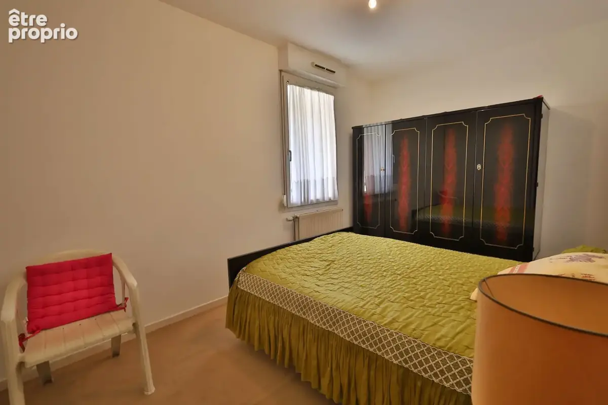 Appartement type T3 - 76,56 m2 habitables (loi carrez) - BALCON - GARAGE. - photo 8