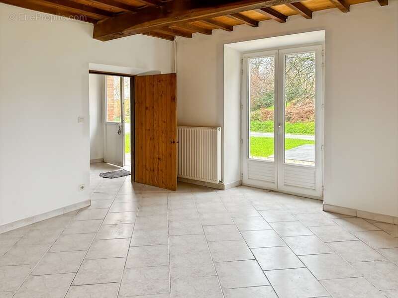 Maison à SARRAGUZAN