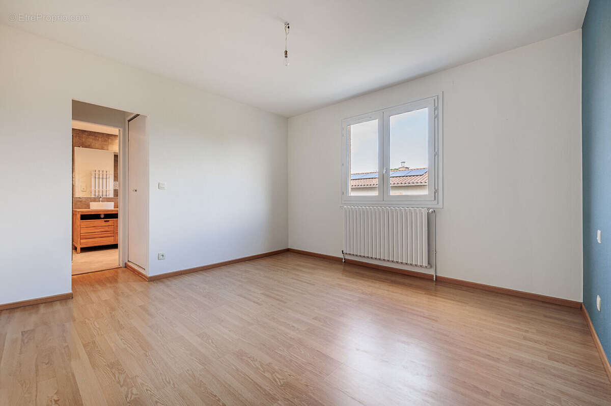 Maison à SAINT-ORENS-DE-GAMEVILLE