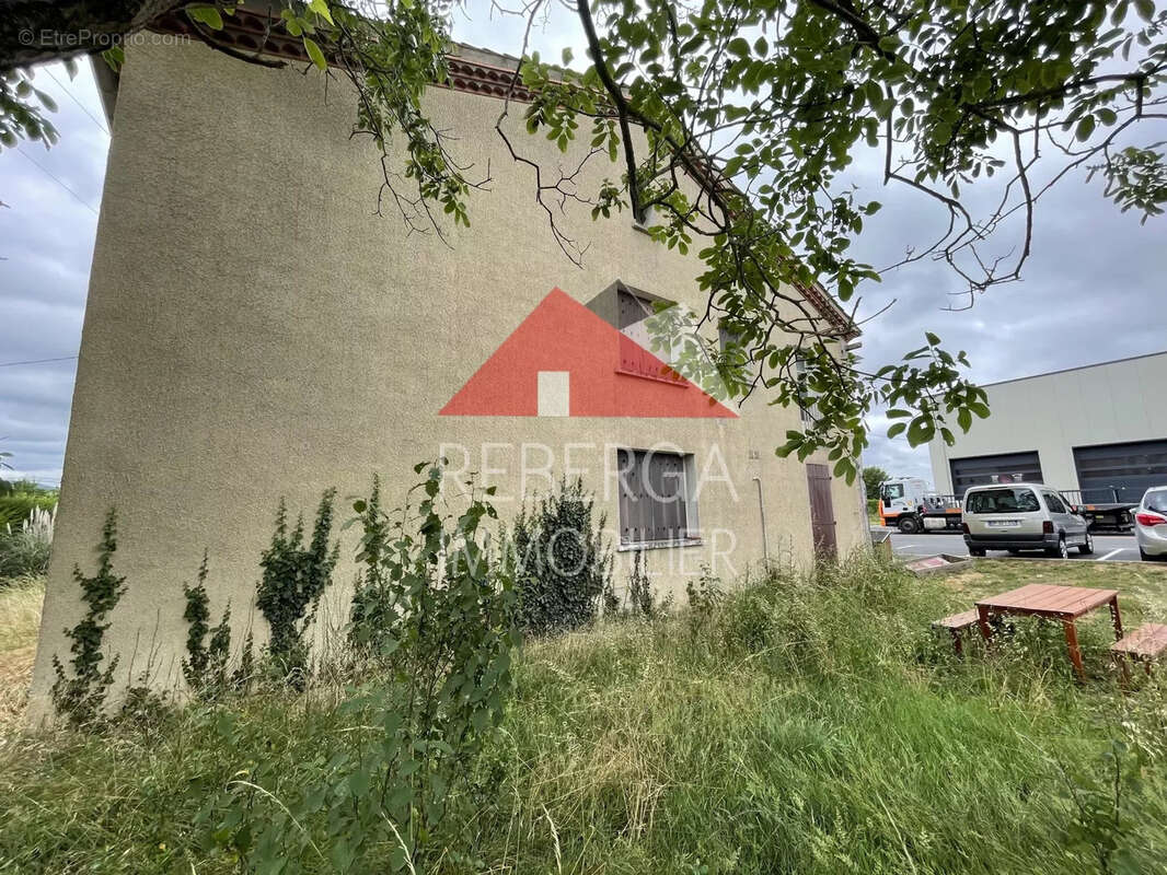 Maison à LABRUGUIERE