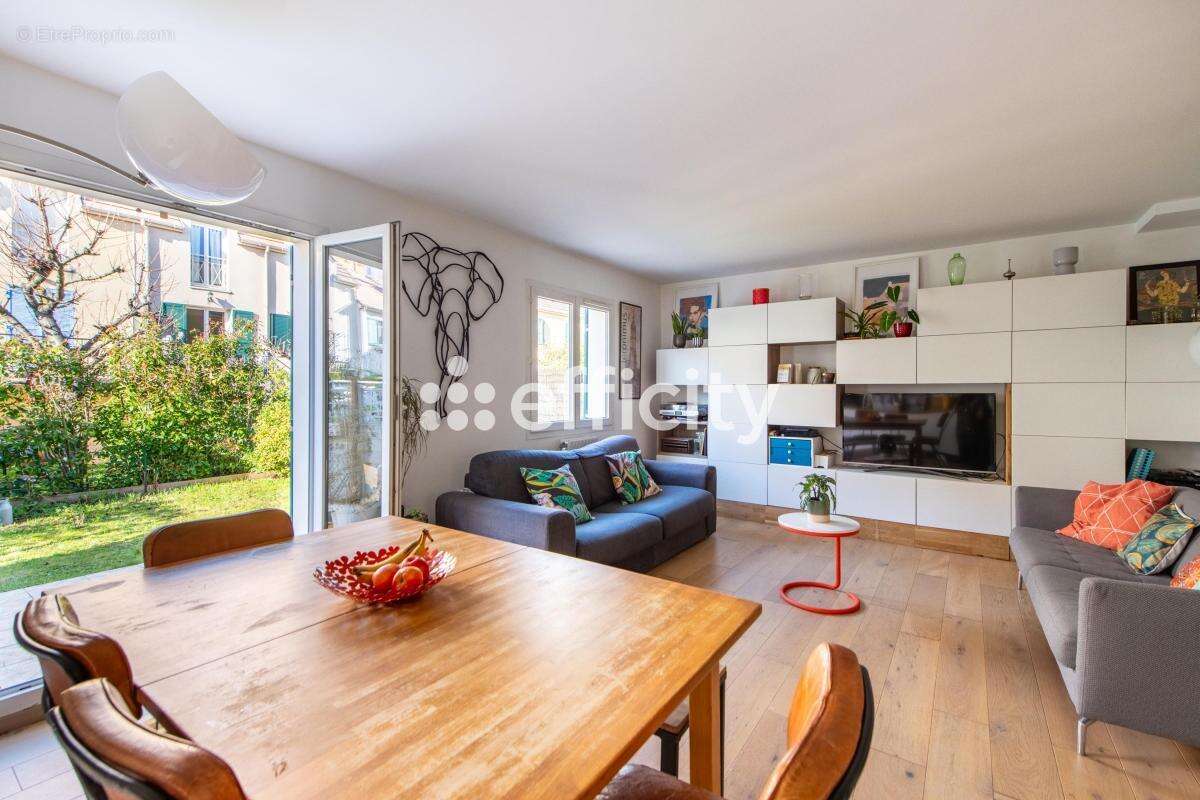 Maison à ASNIERES-SUR-SEINE