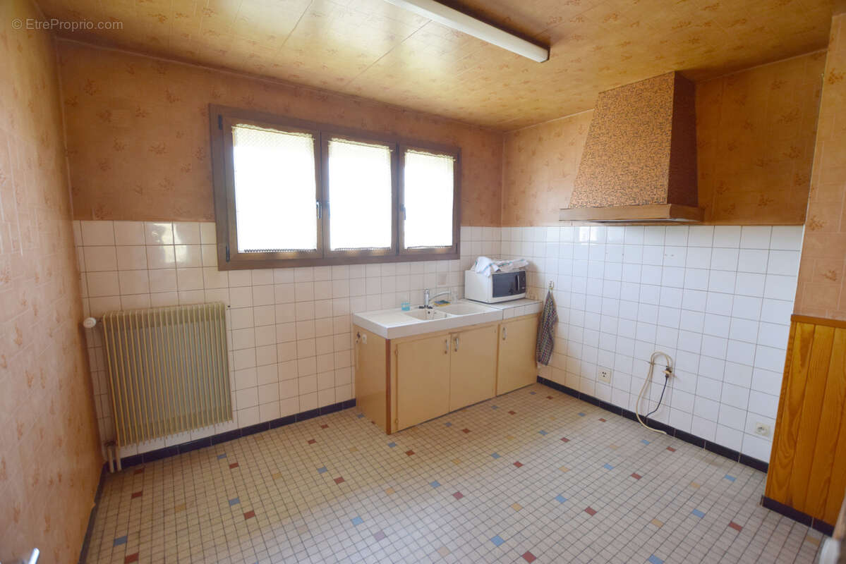 Maison à VIEUX-CHARMONT