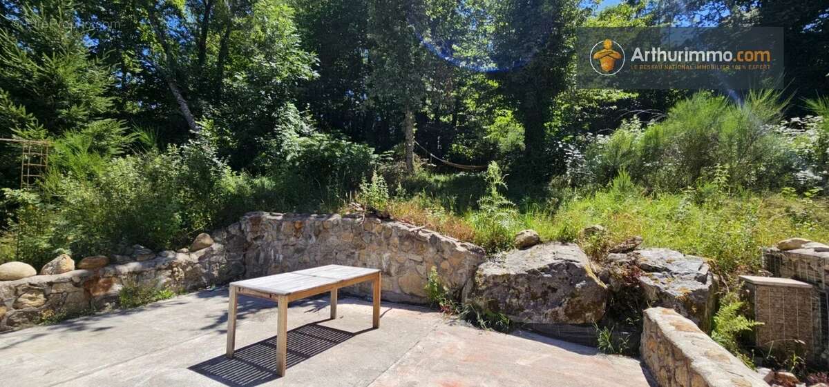 Maison à MONTFERRIER