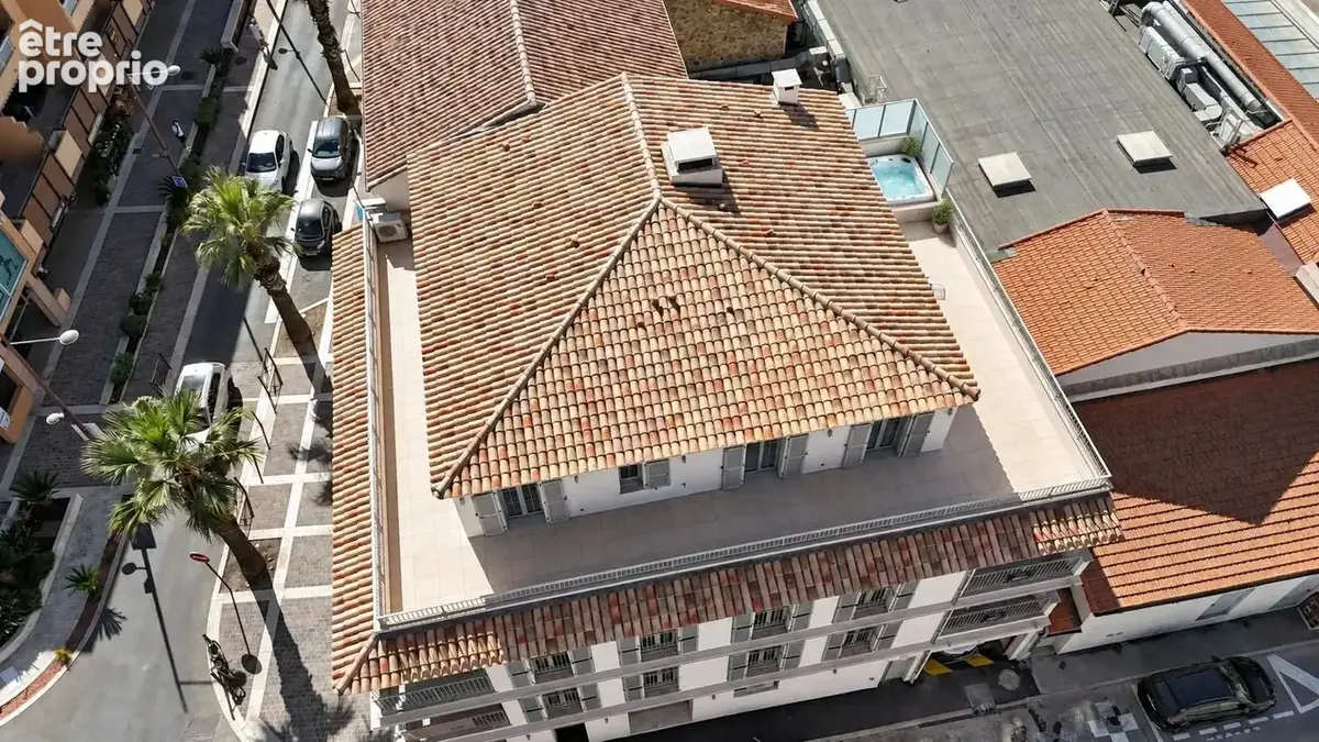 Rare à la vente – sainte-maxime centre – toit-terrasse 98 m² + terrasse privative de 98 m² - photo 3