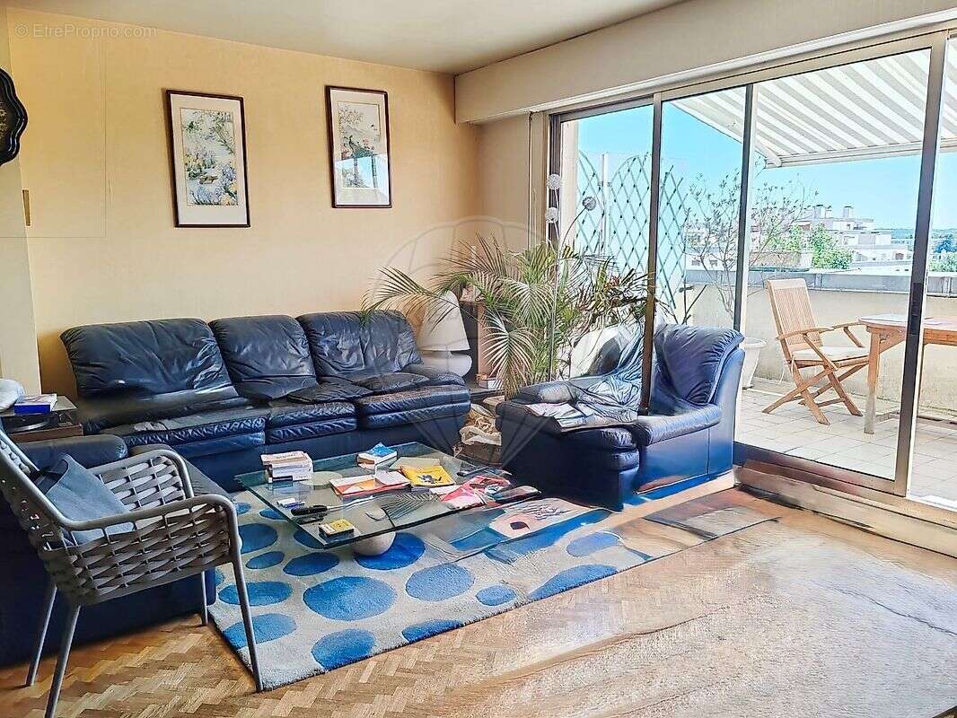 Appartement à VERSAILLES