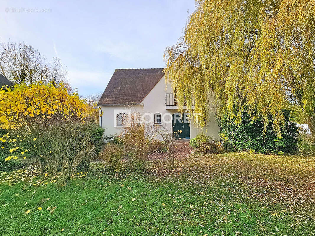 Maison à EVRY-GREGY-SUR-YERRE