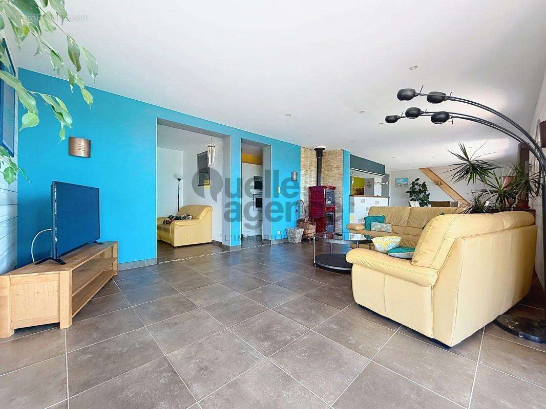 Maison 9 pièces de 216 m2 à Plouhinec - photo 7