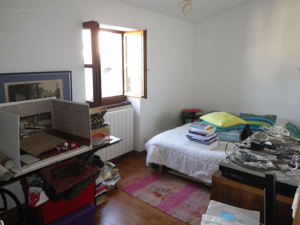 chambre2 - Maison à CAHORS