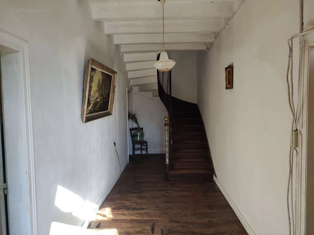 Maison à BUSSEROLLES