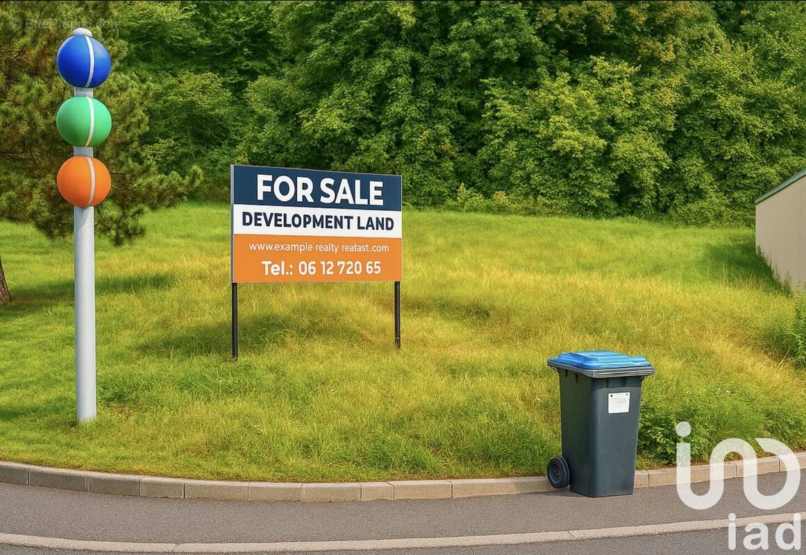 Photo 1 - Terrain à SAINT-GEOIRE-EN-VALDAINE