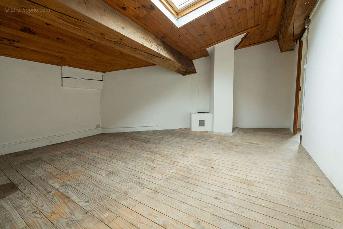 Maison à LADERN-SUR-LAUQUET