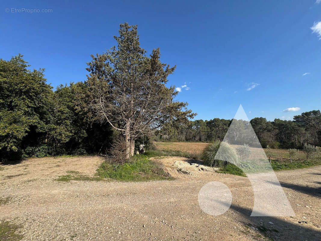 Maison à VILLECROZE