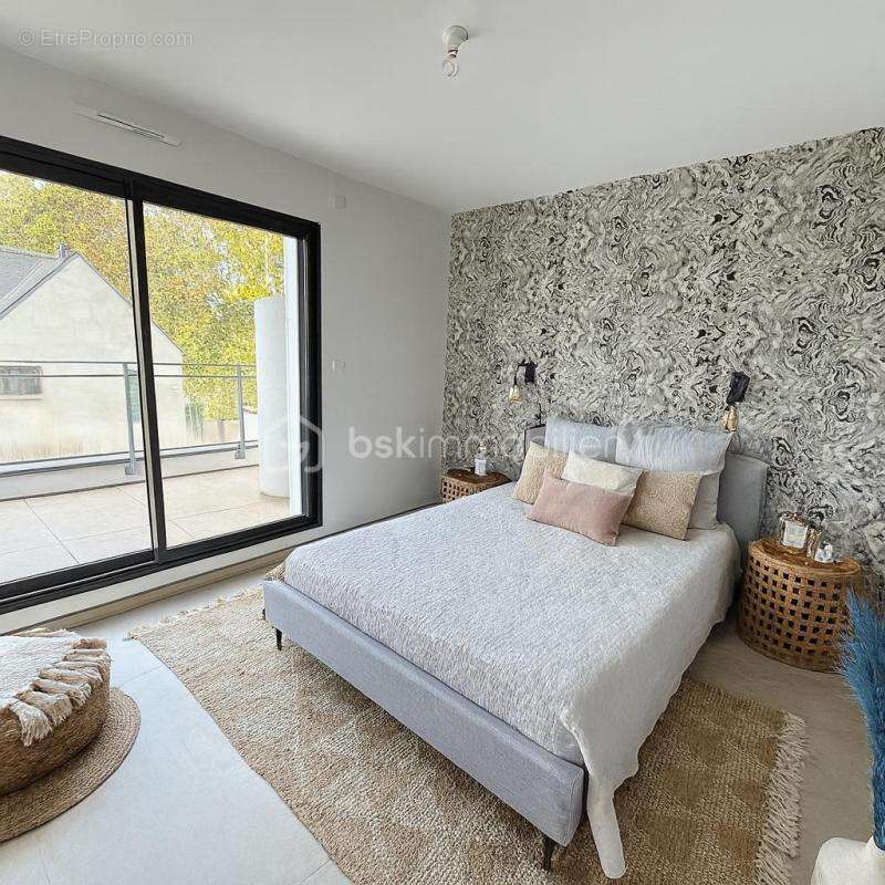 Maison à SAINT-ERBLON