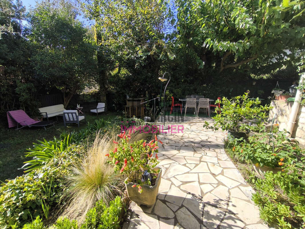 Maison à VILLENEUVE-LES-AVIGNON