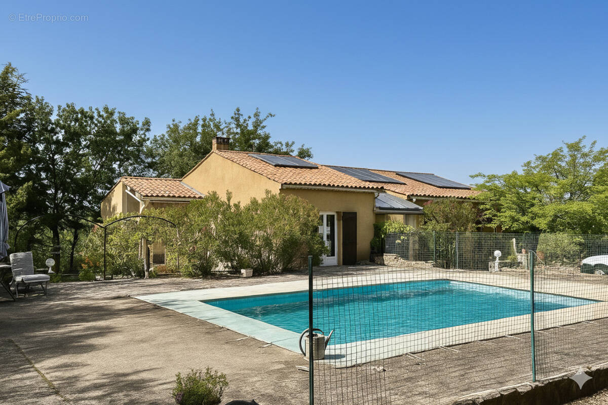 Maison à VAISON-LA-ROMAINE