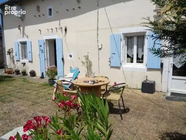 Maison à CHEF-BOUTONNE