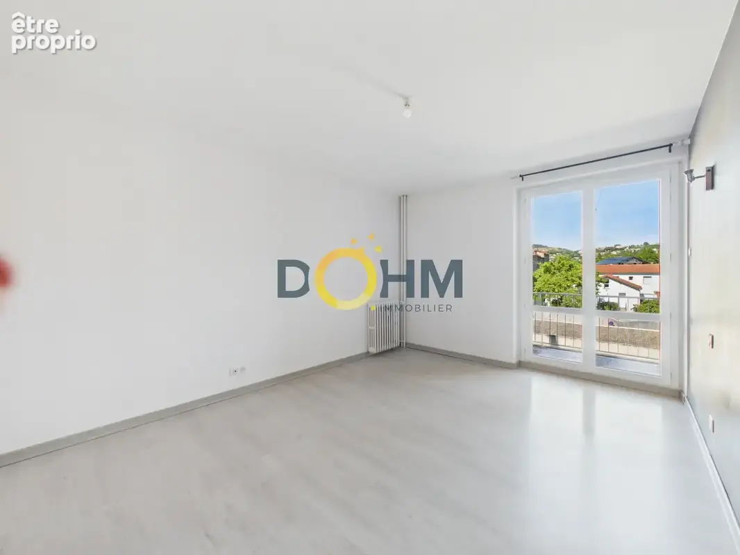 Appartement T4 de 109 m2 rénové avec goût au 1er étage avec ascenseur - photo 16