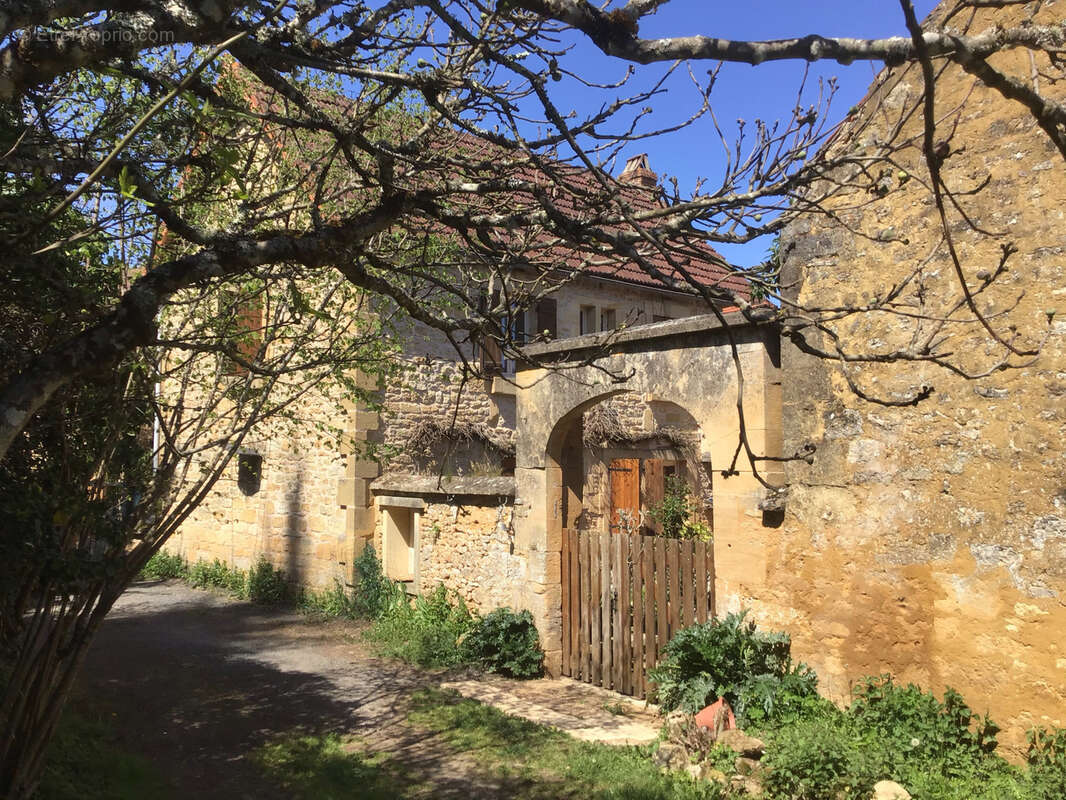 Maison à LES EYZIES-DE-TAYAC-SIREUIL