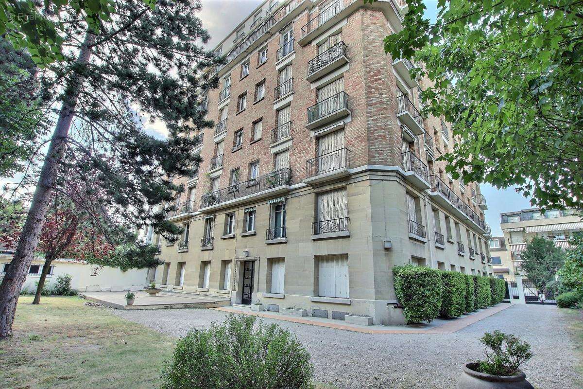 Appartement à BOIS-COLOMBES