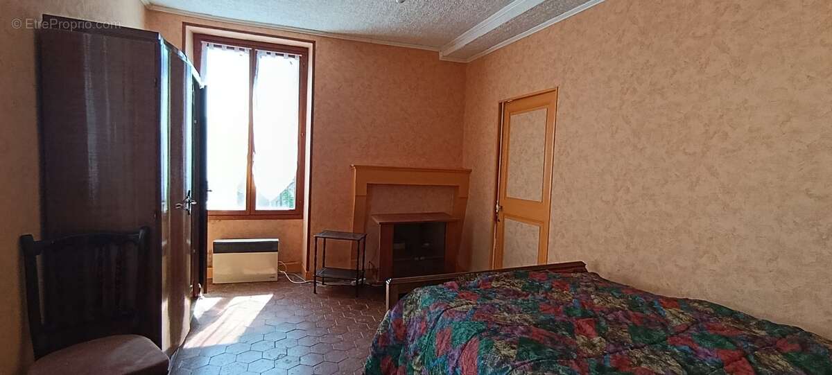 Dornecy (58) – Maison de village d'environ 120 m² – Jusqu'à 5 chambres – Garage, grange - photo 12