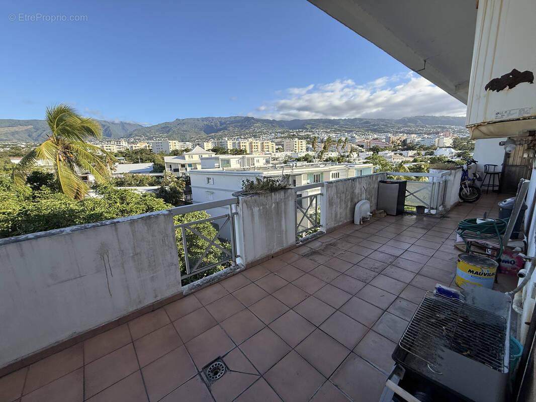 Appartement à SAINT-DENIS