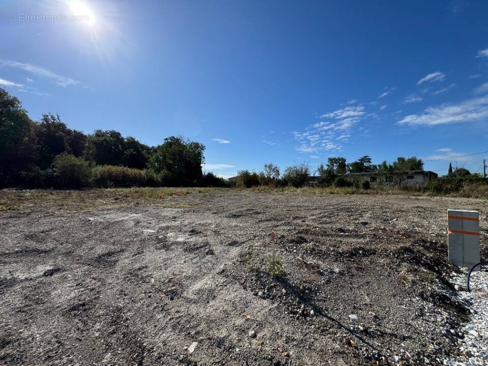 Terrain à RICAUD