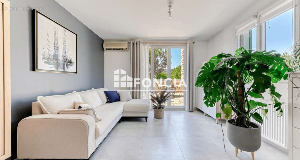Appartement à BRON