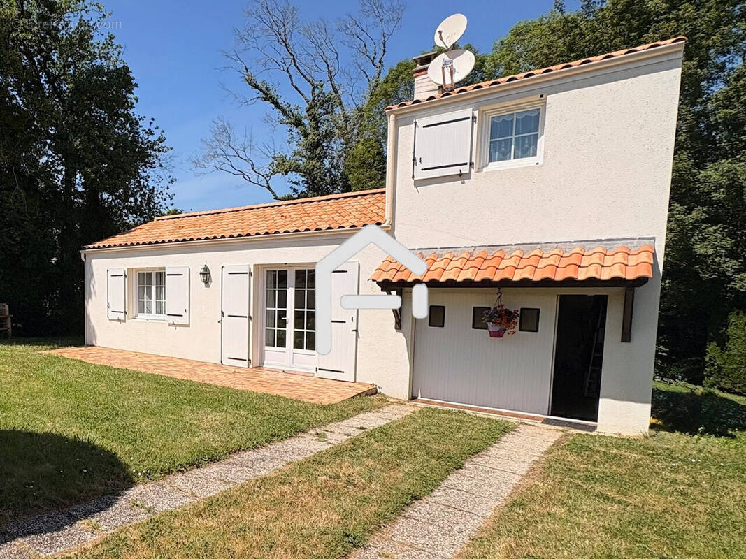 Maison à LE CHAMP-SAINT-PERE