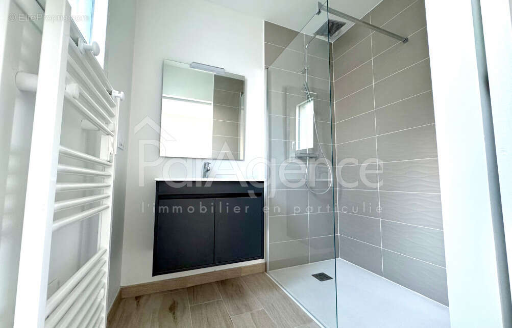 Maison à LES MATHES