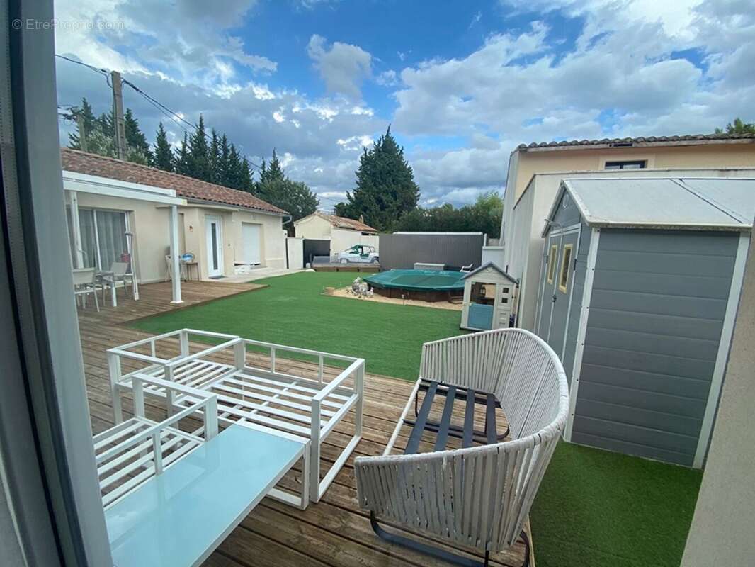 Maison à L'ISLE-SUR-LA-SORGUE