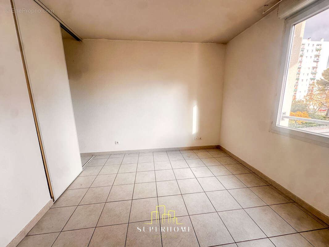 Appartement à MARSEILLE-9E