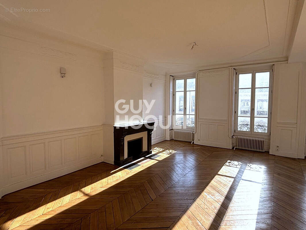 Appartement à LYON-2E