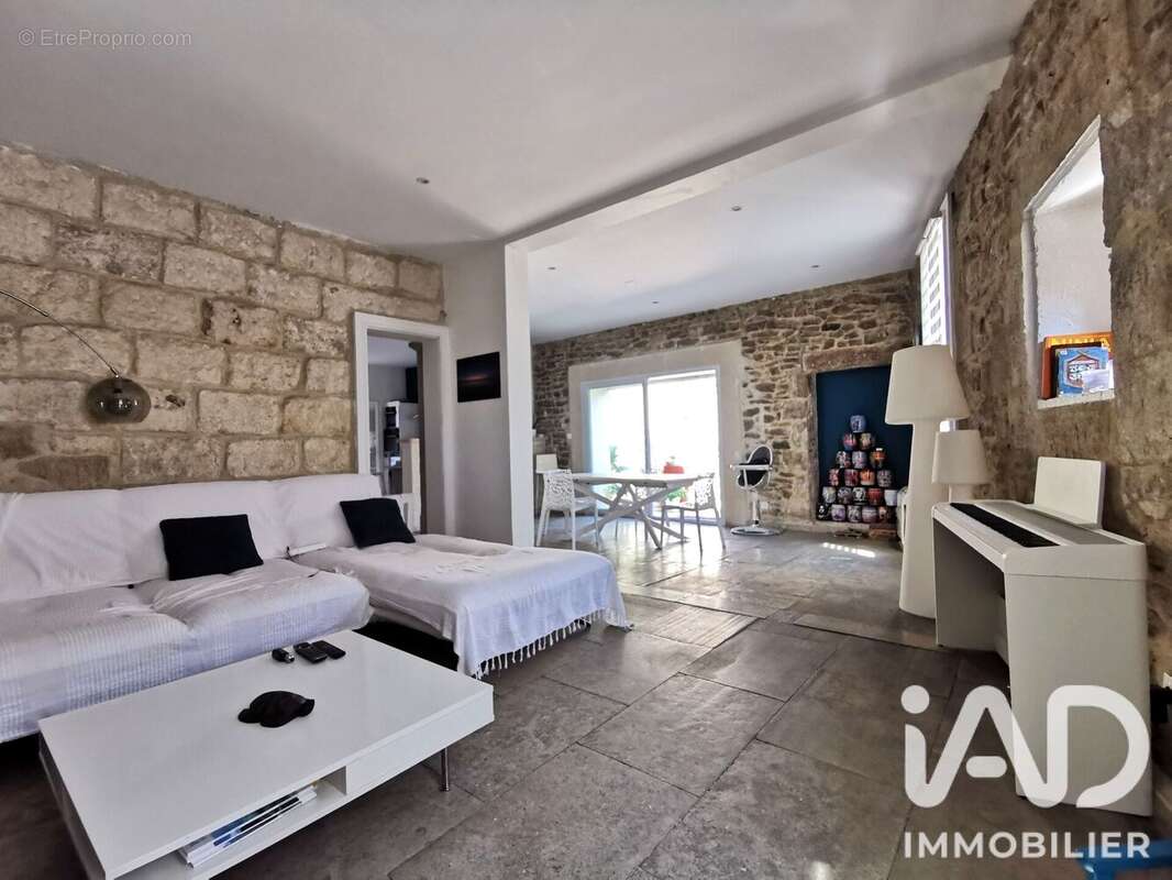 Maison 195 m² à Lunel  - photo 5