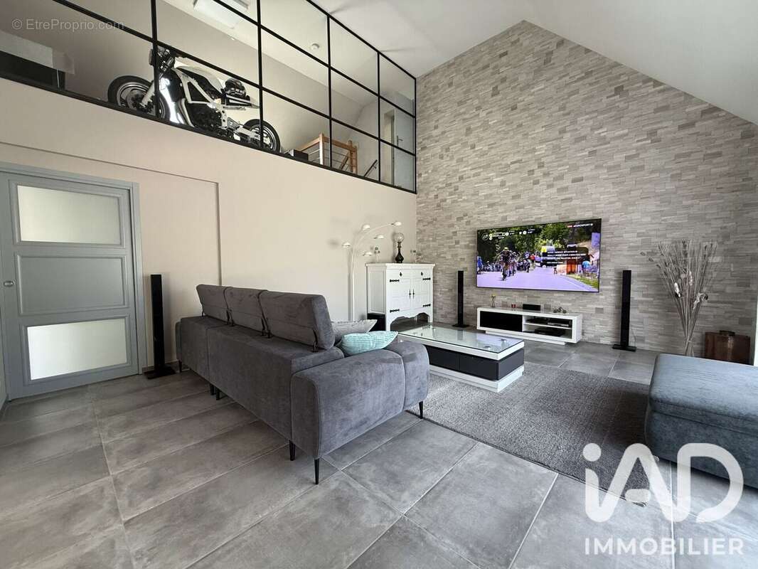 Maison 228 m² à Kervignac  - photo 3