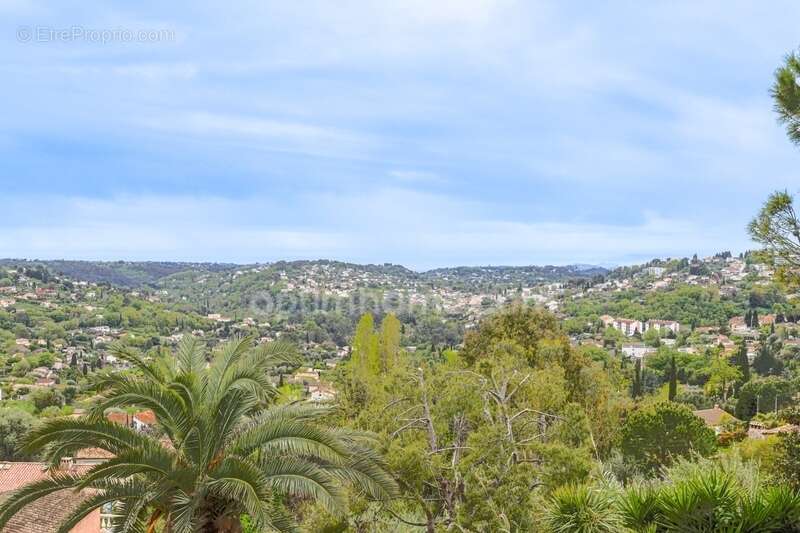 Appartement à VENCE