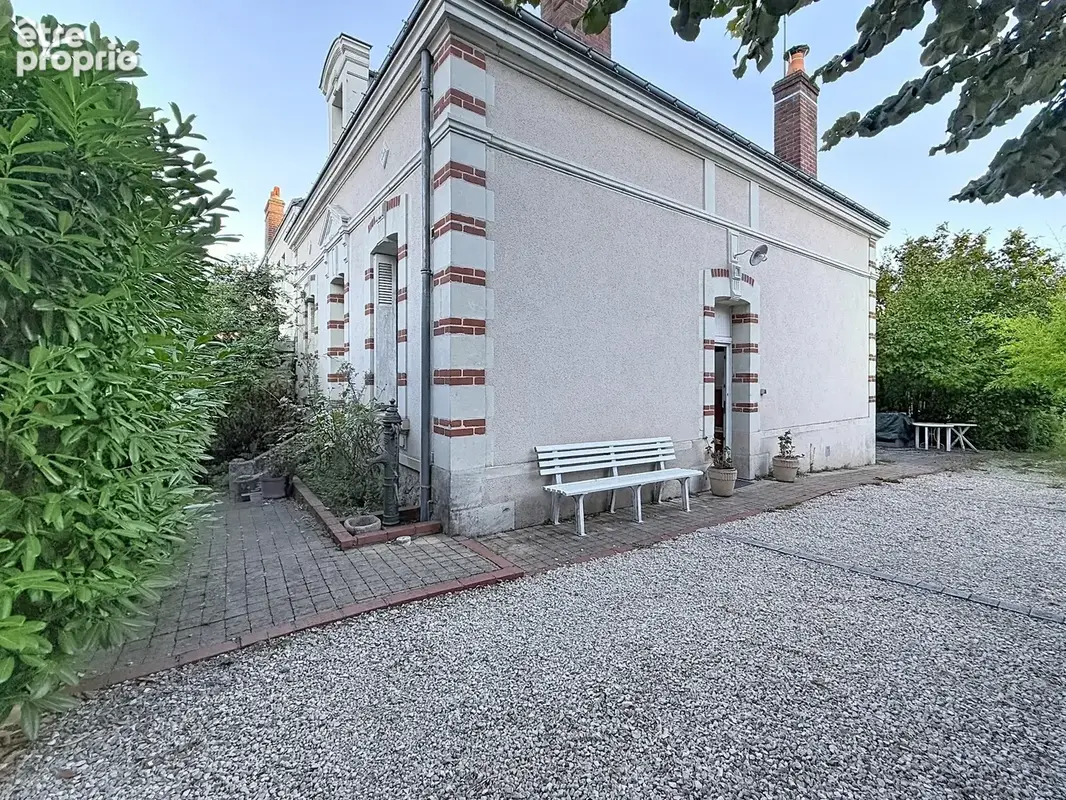 Maison à SAINT-CYR-SUR-LOIRE