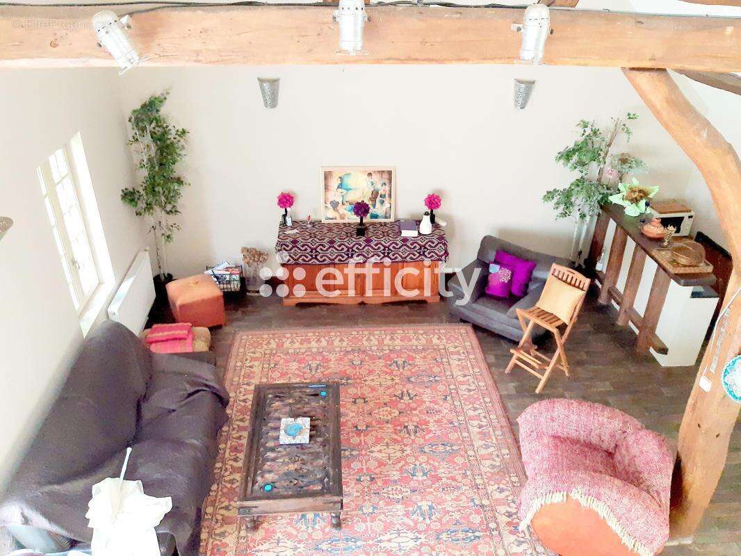 Maison à CHAMPROND-EN-GATINE