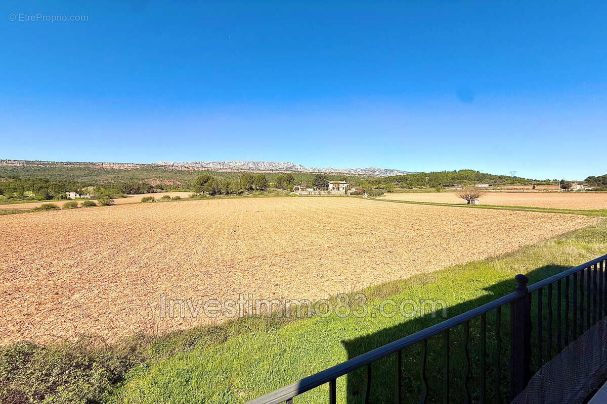 Appartement à ROUSSET