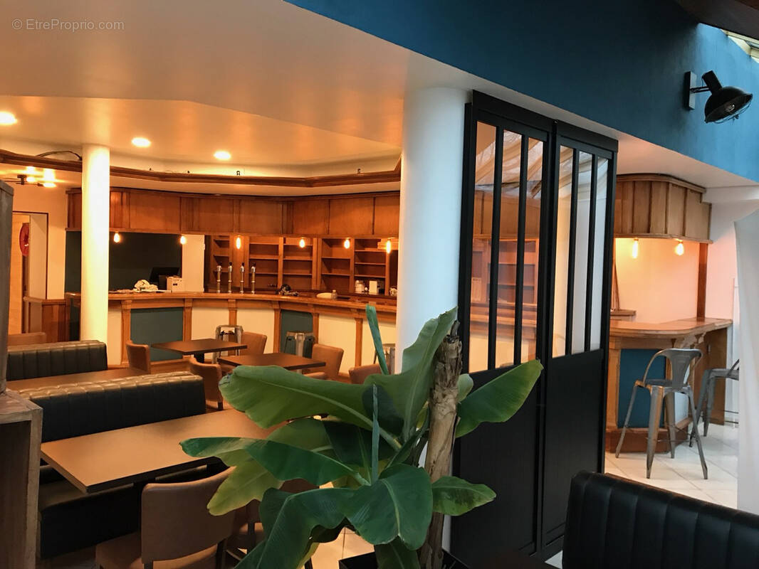 Commerce à PLOUESCAT