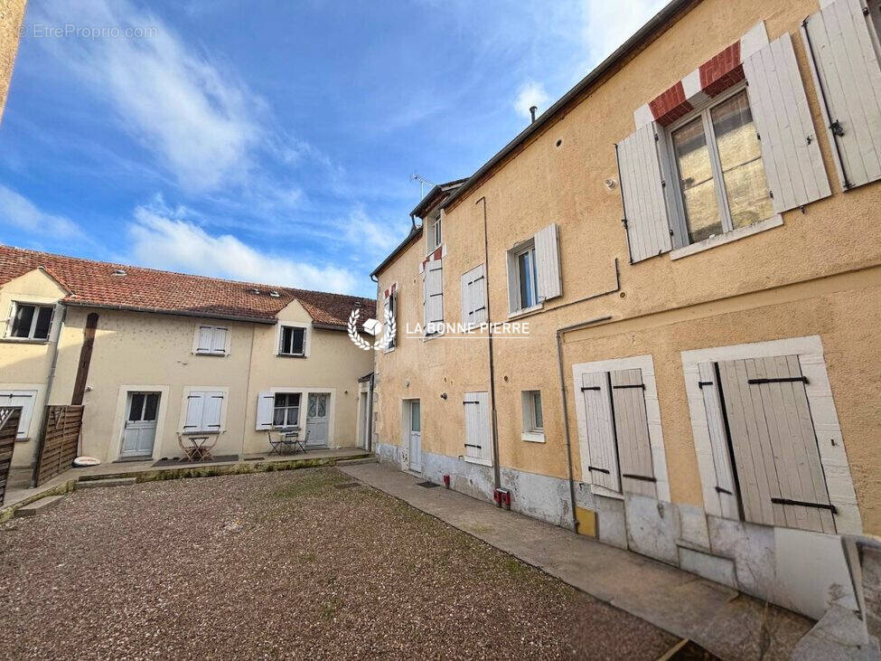 Appartement à CHATILLON-SUR-LOIRE