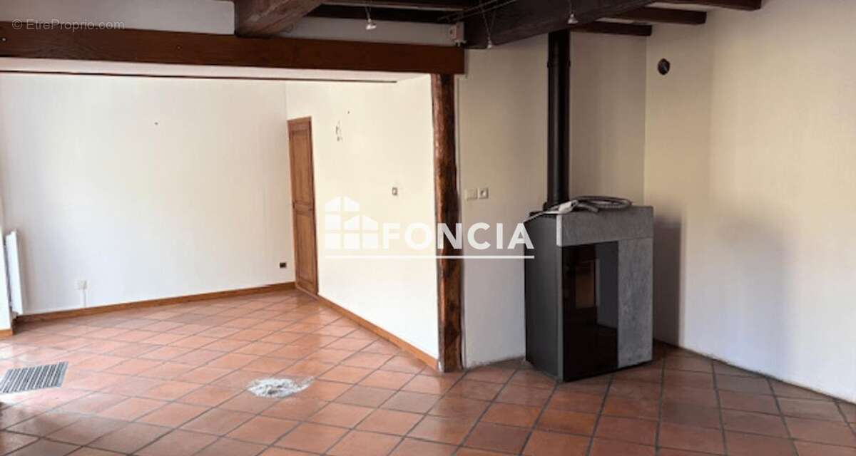 Maison à WARNECOURT