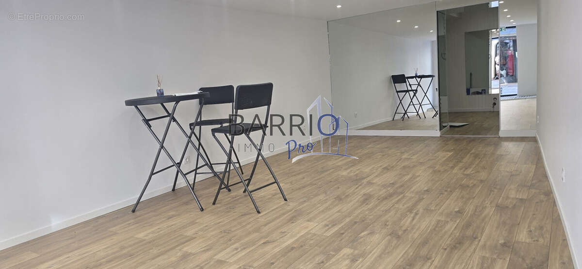 Commerce 62 m² à Argeles-Sur-Mer  - photo 2