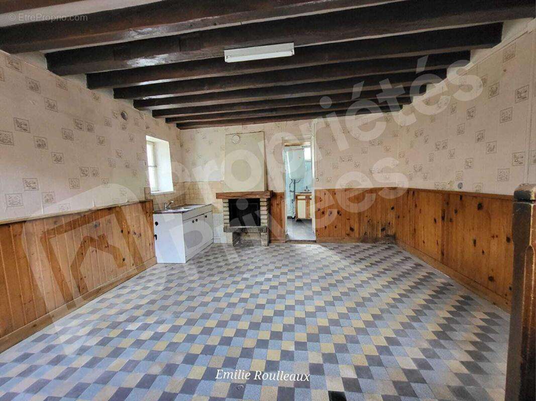 Maison à ANGERVILLIERS