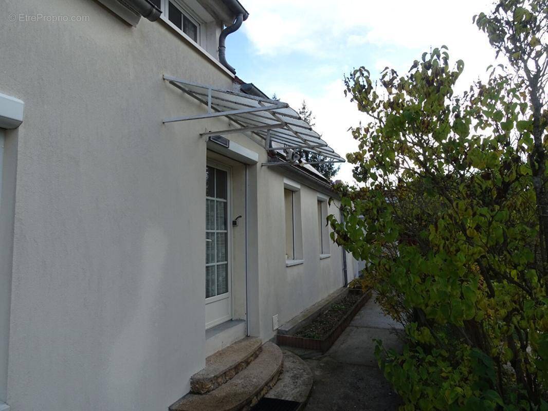 Maison à NEVOY
