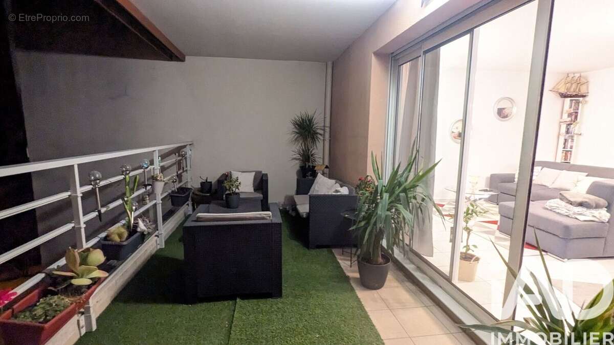 Photo 2 - Appartement à ENTRAIGUES-SUR-LA-SORGUE