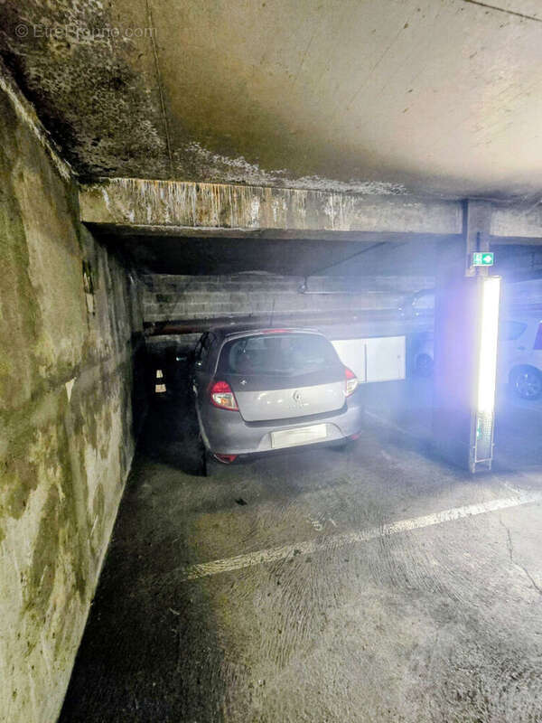 T3 avec terrasse et parking couvert - photo 7